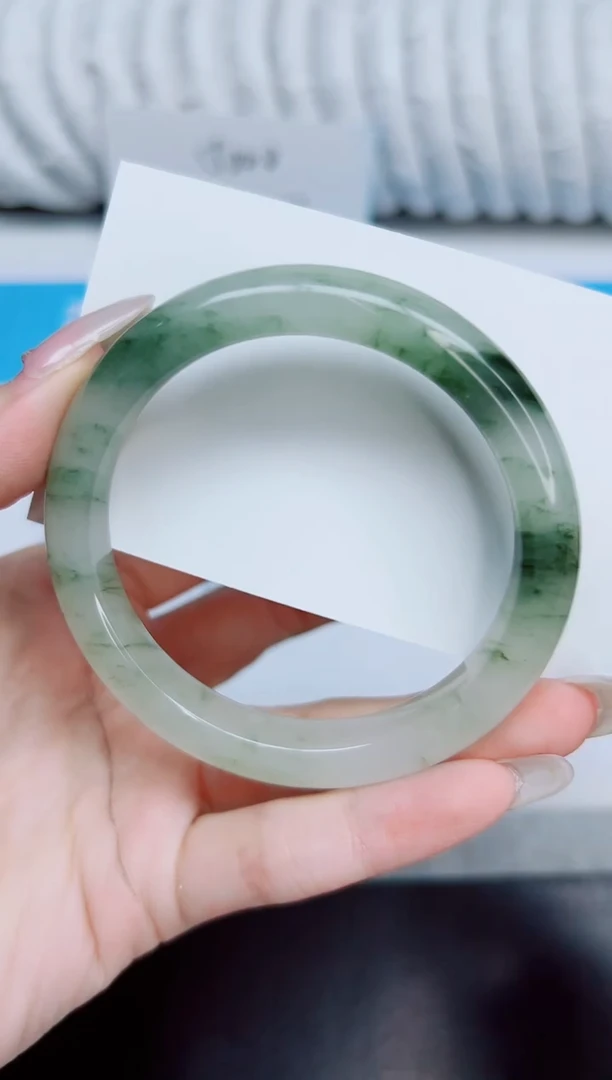 未镶嵌手镯石英质玉189/56.5