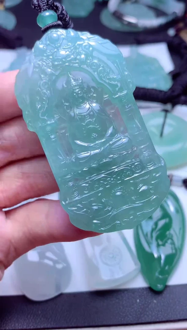 颈饰未镶嵌翡翠天然A货翡翠