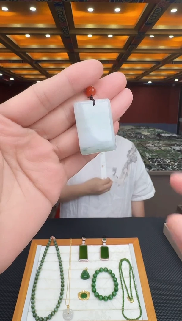 和田玉未镶嵌颈饰2