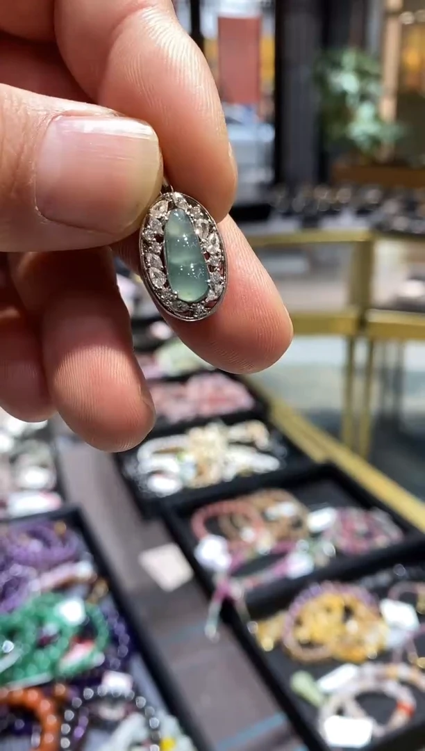 【闪购商品】翡翠颈饰未镶嵌亏米福利