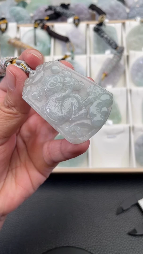 颈饰未镶嵌翡翠天然缅甸翡翠A货360