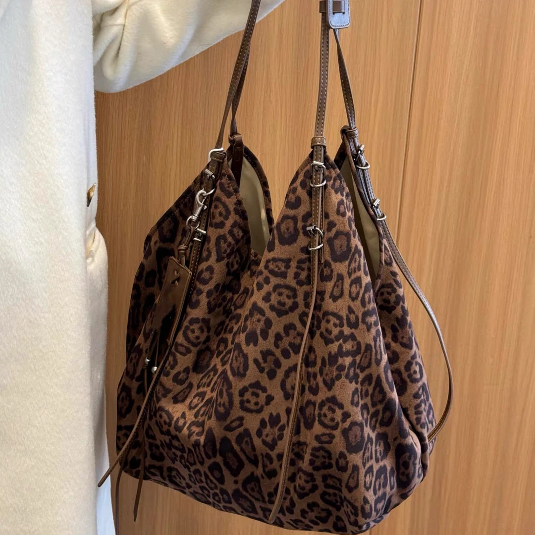 2025慵懒轻松复古豹纹包女士大容量手提袋通勤女士包新款肩包