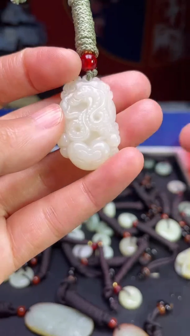 颈饰未镶嵌和田玉123