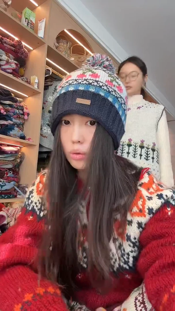 羊毛蓝色樱桃帽