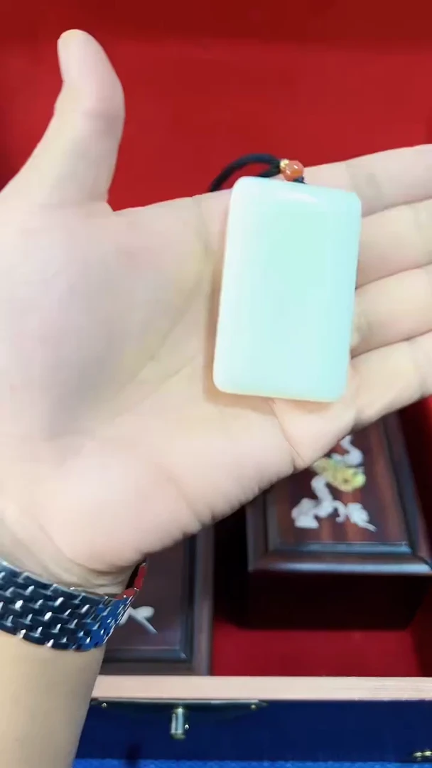 和田玉未镶嵌挂件和田 羊油无事牌（飞铃文玩）