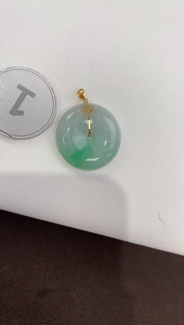 颈饰18K金镶嵌翡翠天然缅甸a货翡翠(多样性发其一)