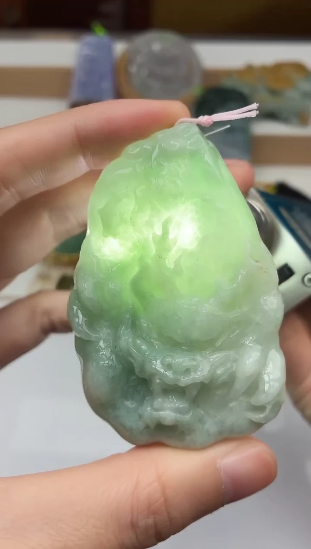 颈饰未镶嵌翡翠牌子