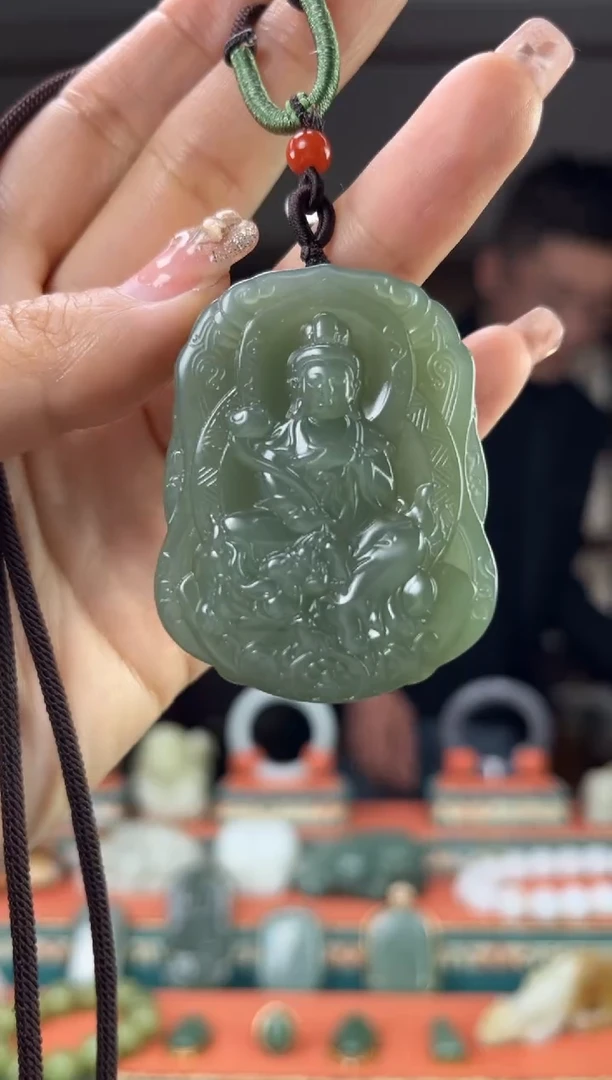 【闪购商品】和田玉颈饰未镶嵌佩佩兔