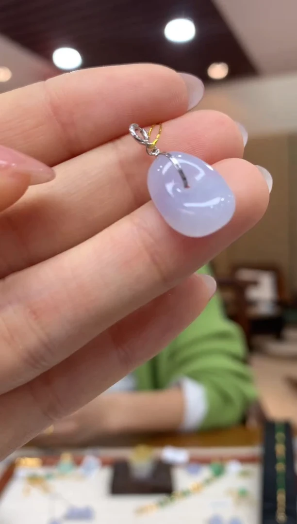 吊坠(不含链)18K金镶嵌翡翠扣子