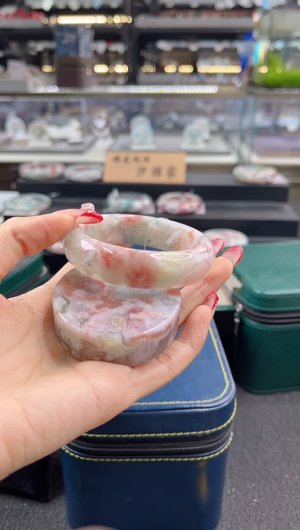 未镶嵌手镯石英质玉56-57圈口（赠品镯心）4s555