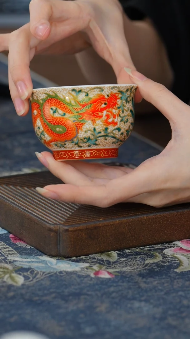 【闪购商品】【白瓷牡丹龙主人杯】【9西泠纸盒】