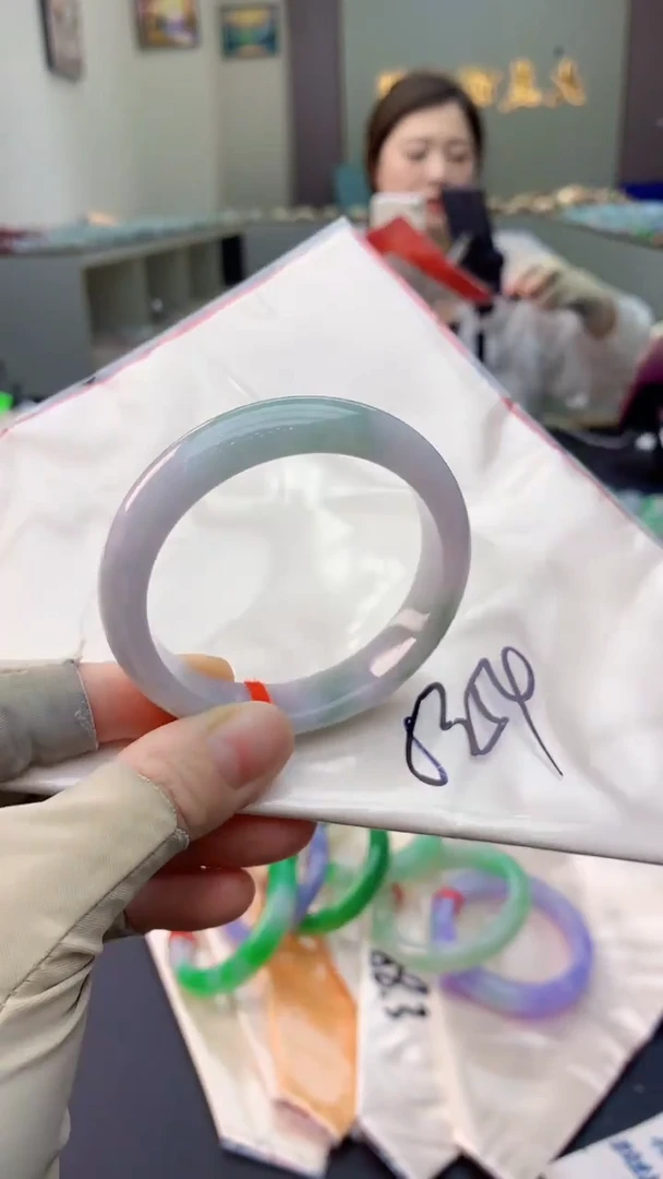 未镶嵌手镯翡翠0181666327