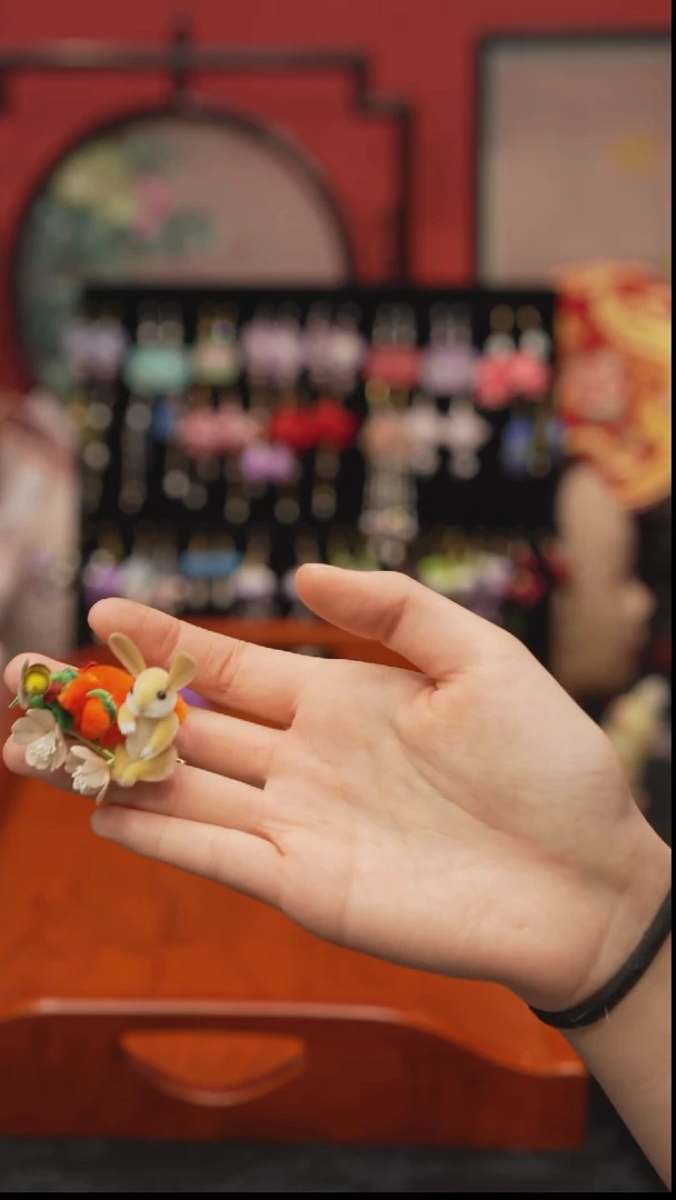 刺绣S****y非遗苏绣绒花手工饰品