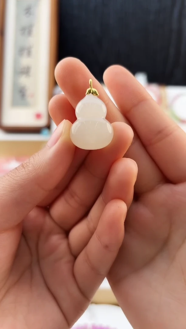 吊坠(不含链)18K金镶嵌和田玉MJJZBAY4301 18k藕粉葫芦多样性发一