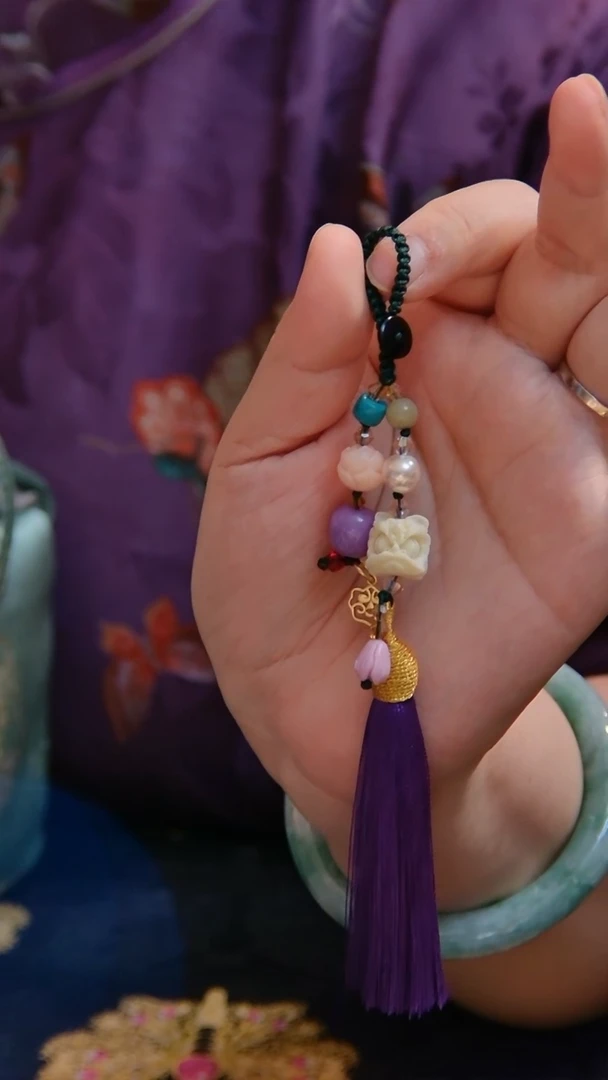 挂件。。。手工、、、醒狮