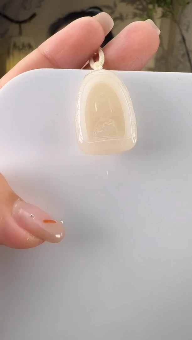 和田玉未镶嵌颈饰无相佛