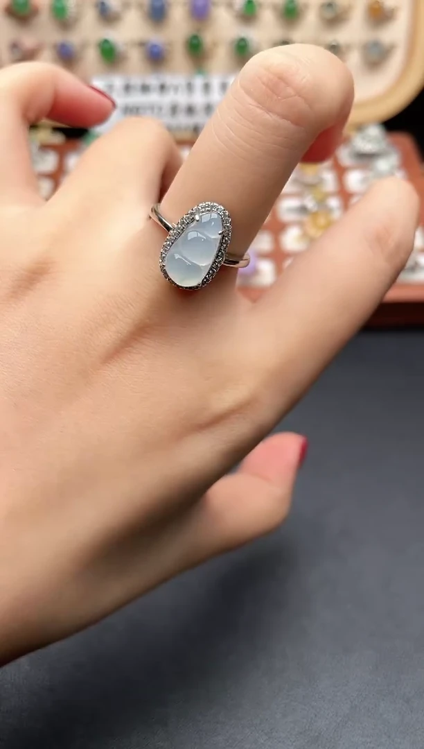 银S925镶嵌戒指翡翠一物一证一礼盒