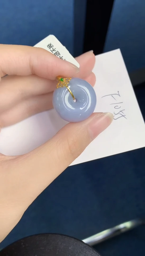 翡翠18K金镶嵌颈饰天然翡翠緬甸A貨