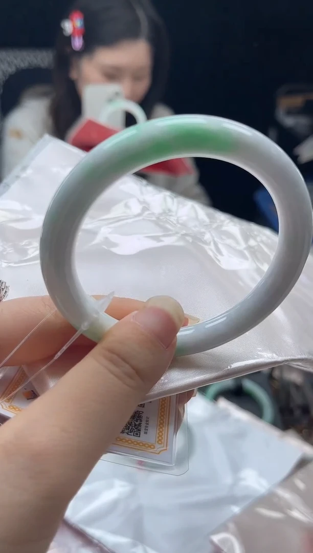 未镶嵌手镯翡翠0903737772