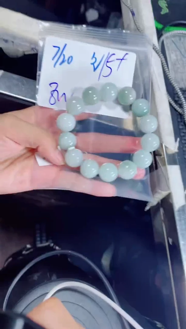 定制翡翠未镶嵌任*珠串