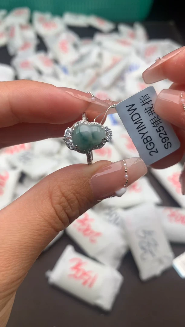 【闪购商品】翡翠戒指银S925镶嵌一
