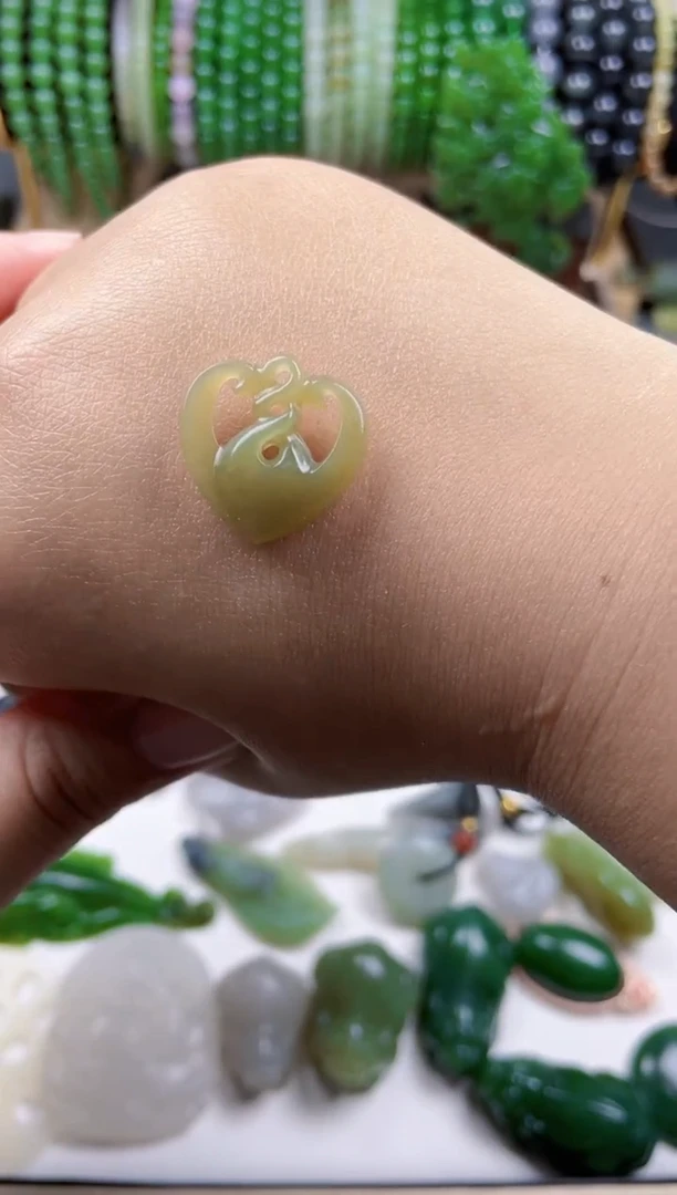 颈饰未镶嵌和田玉33