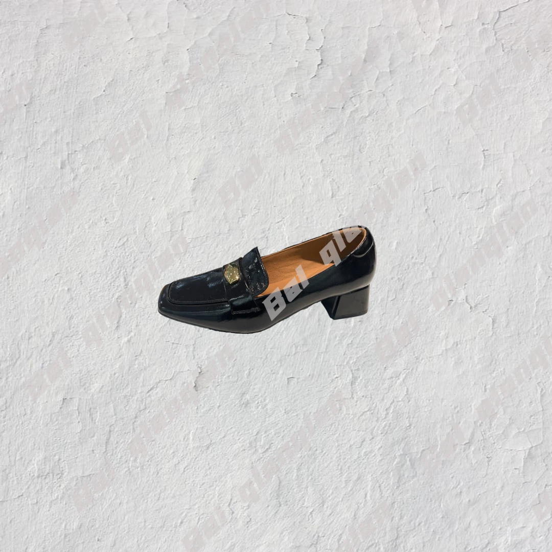 58921 亮皮粗跟百搭英伦风浅口乐福鞋 潮流新款百搭皮鞋