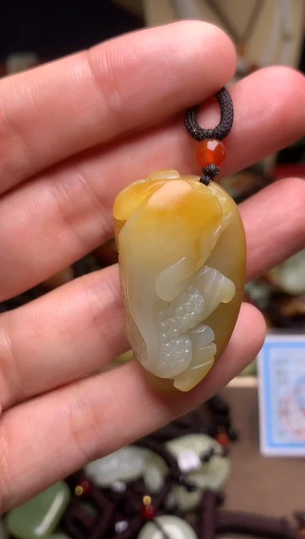 颈饰未镶嵌和田玉新疆料青海料清水和田玉吊坠