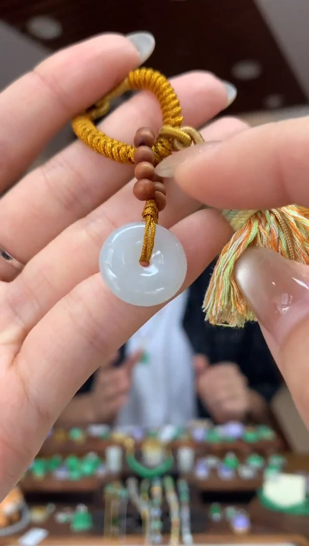 翡翠挂件未镶嵌手机挂