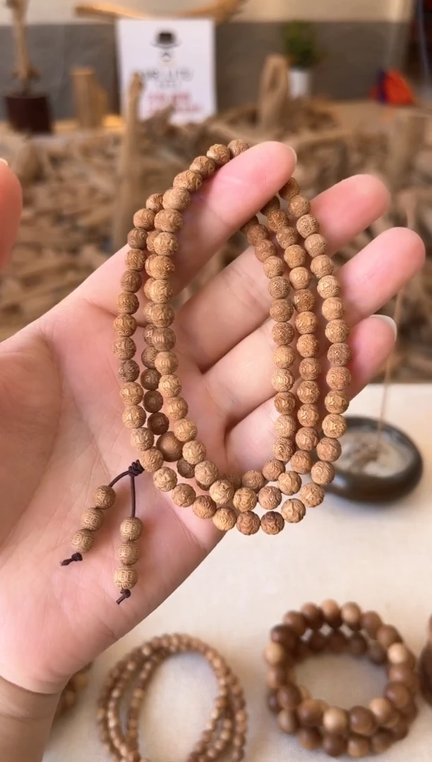 檀香木手串/手链正区老山檀 0.6*108颗 雕刻六字箴言 手串 奶香甜