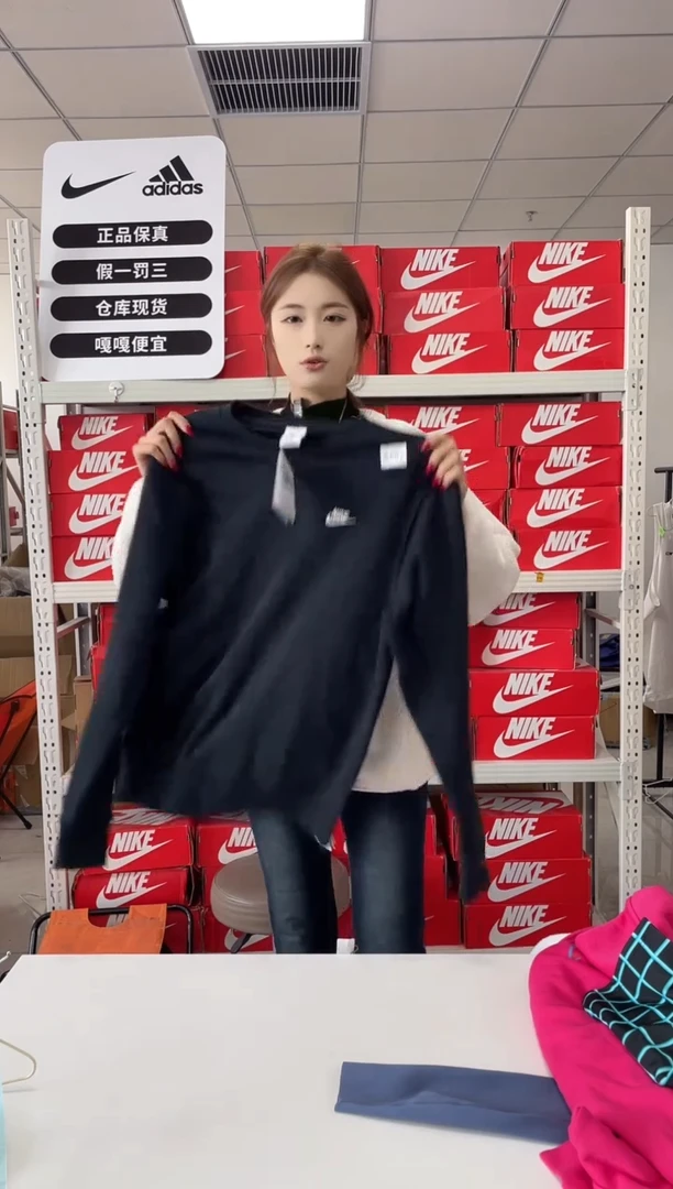 编码687闪购尺码 m Nike/耐克卫衣卫裤以直播间过款为主