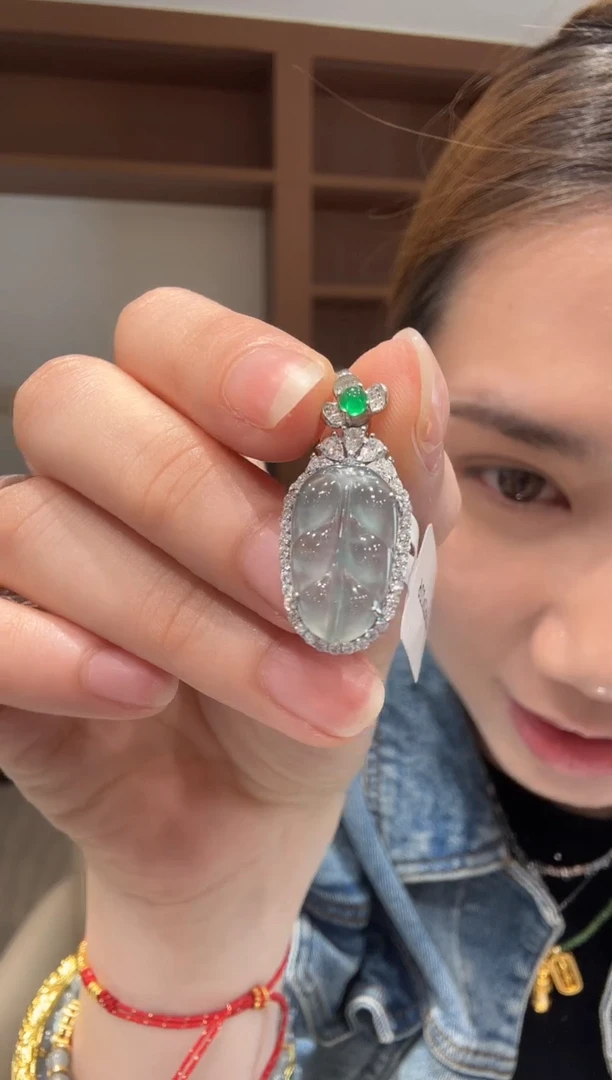 【闪购商品】翡翠吊坠(不含链)银S925镶嵌银镶