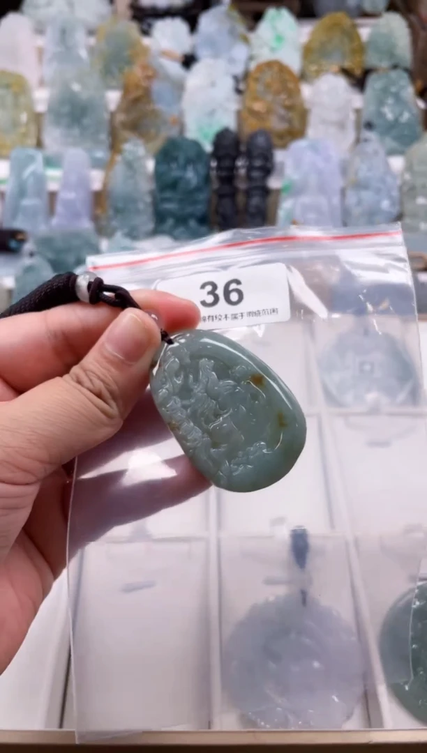 【闪购商品】翡翠颈饰未镶嵌天然缅甸A货翡翠36