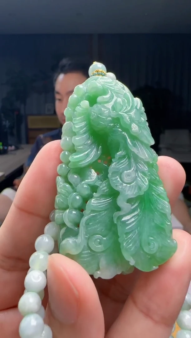 翡翠未镶嵌吊坠(赠链)XM@@960Q3J20393