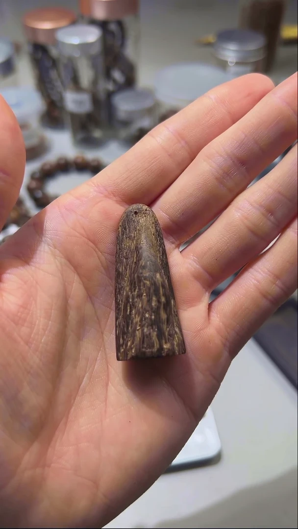 【闪购商品】沉香手把件莱特沉水吊坠