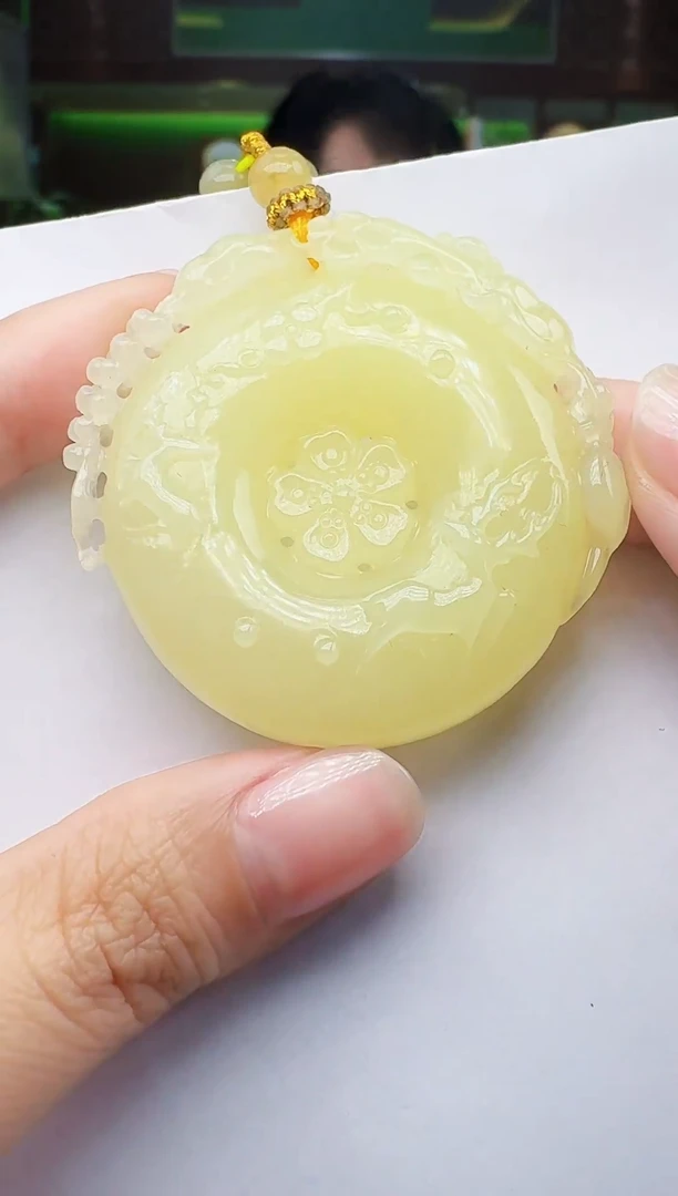 定制和田玉玉见匠心甄选天然和田玉（拍一发一）