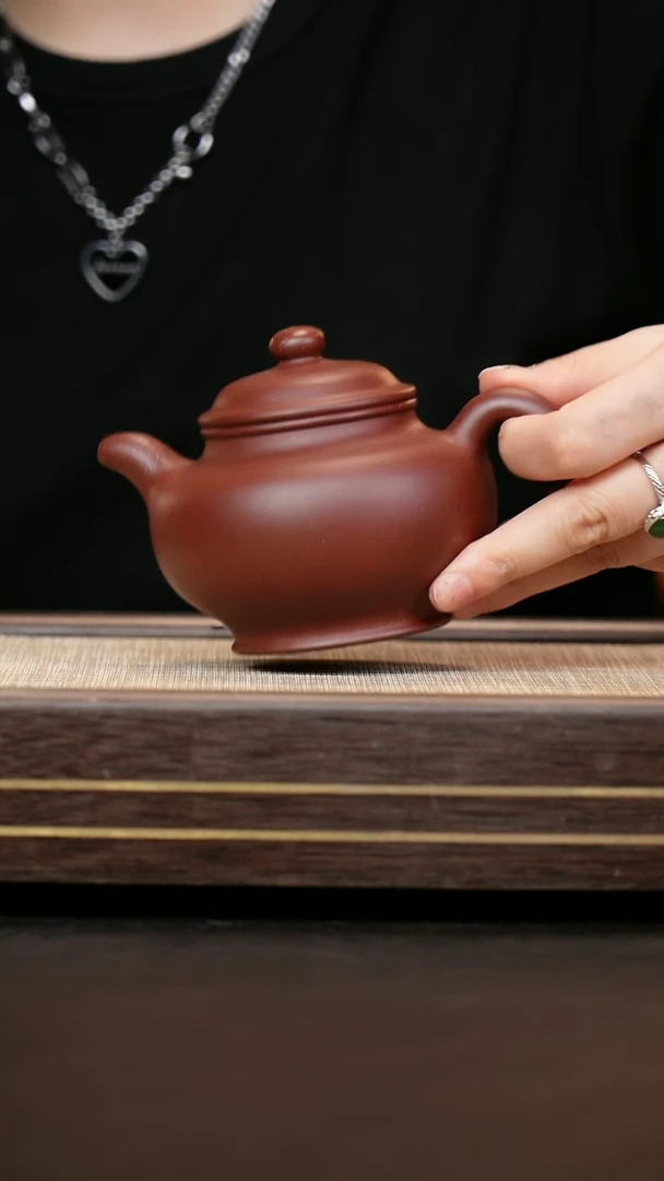 茶壶紫砂老紫泥  云根料  掇只壶 范