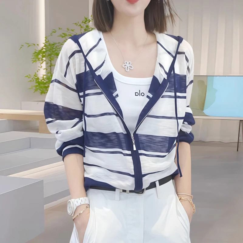 夏日拼色条纹设计感长袖连帽防晒开衫女时尚休闲洋气简约针织衫潮