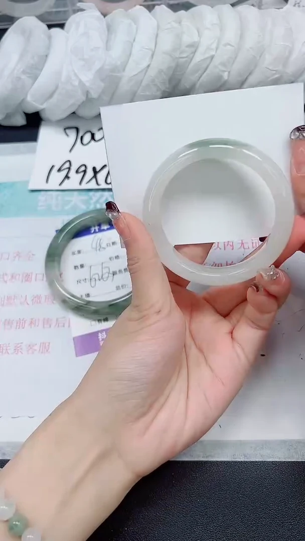 【闪购商品】石英质玉手镯未镶嵌A49-54/55