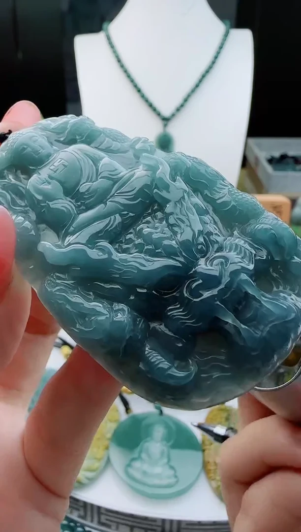 【闪购商品】翡翠颈饰未镶嵌11111111