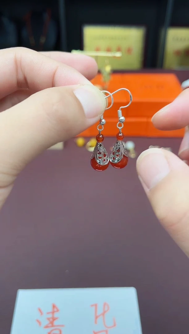 玛瑙/玉髓耳饰银S925镶嵌521000