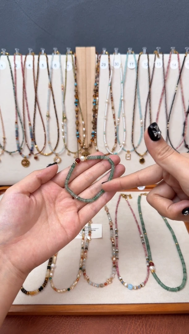 石英质玉合金颈饰手链