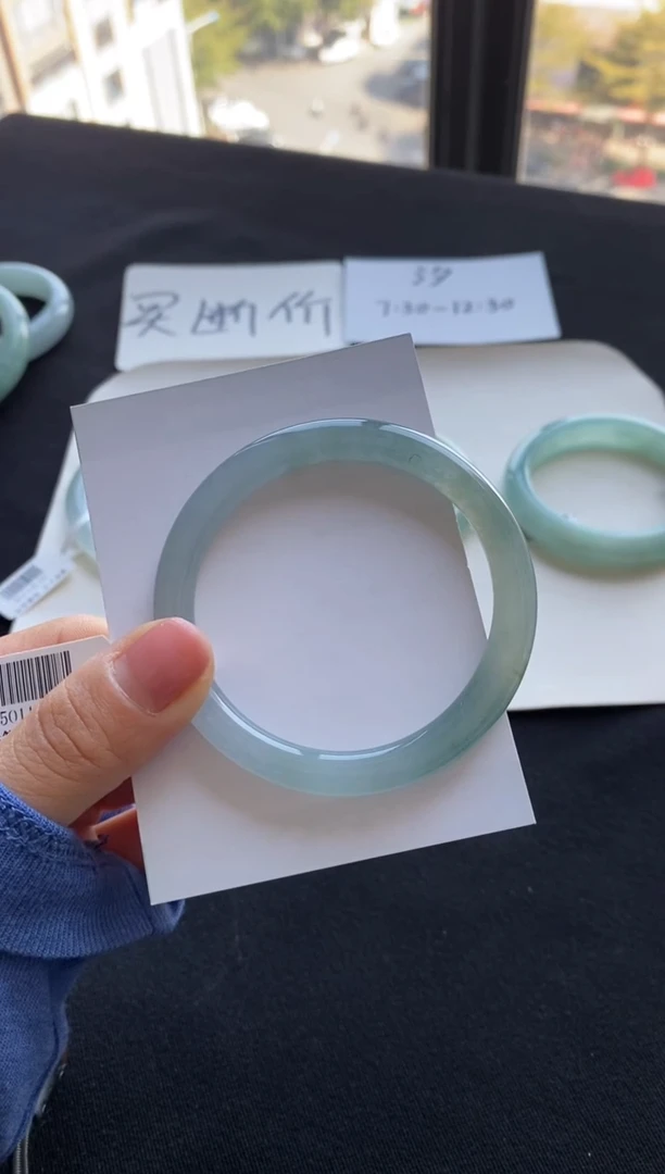 【闪购商品】翡翠手镯（圆镯）未镶嵌52圆条--不退不换