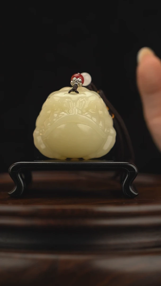 玉【恶霸金蟾】天然玉石手把件