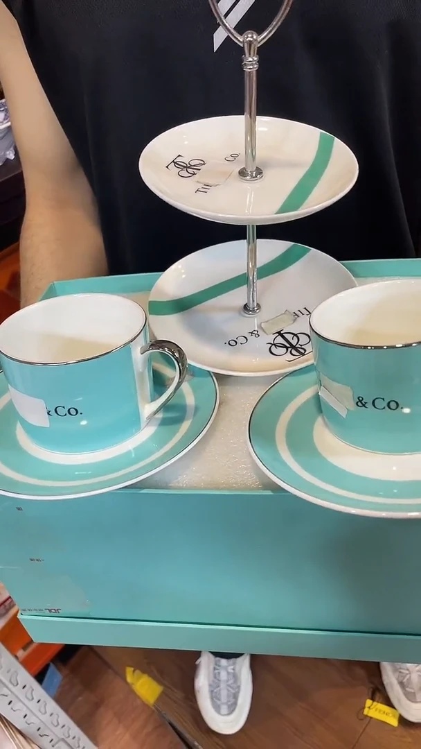 杯鸿辉家品牌瓷器，京东包邮！