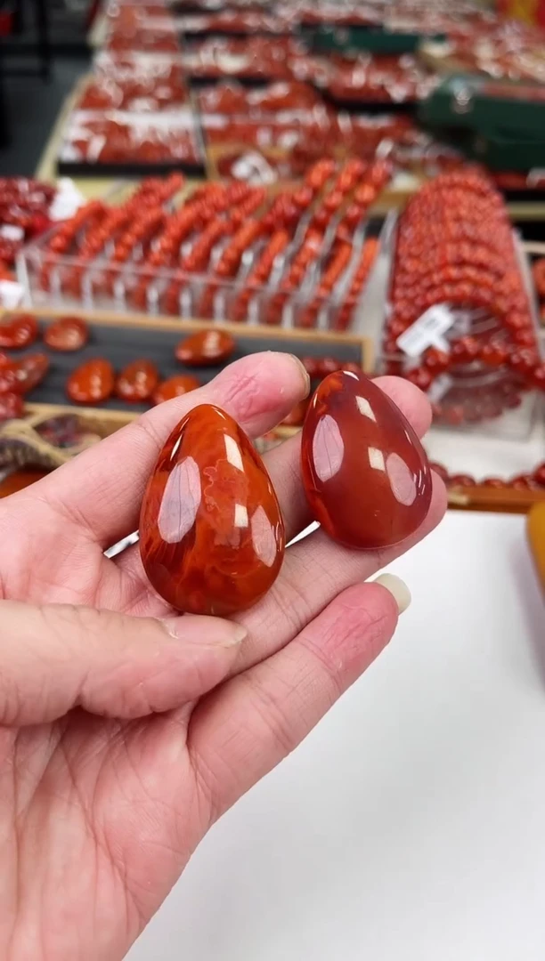 【闪购商品】南红玛瑙瓦西水滴吊坠未镶嵌一个/条