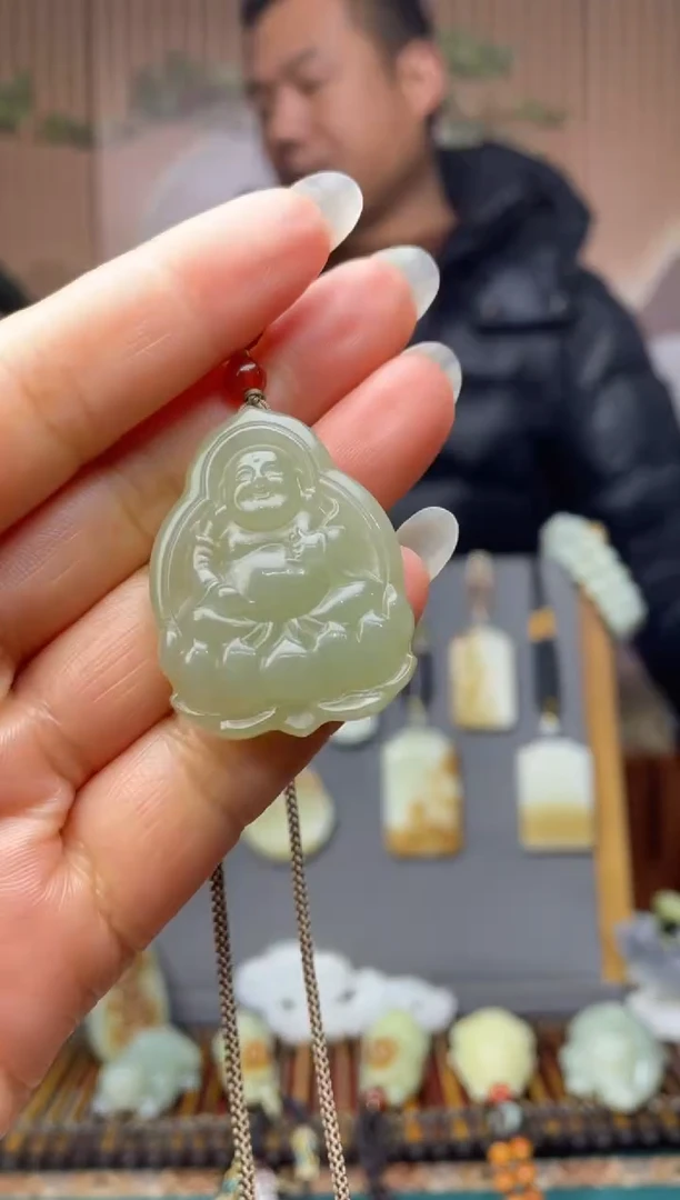 颈饰未镶嵌和田玉拍一发一