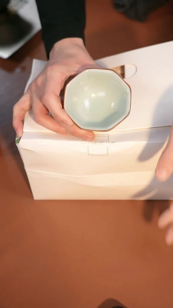 1每月老粉日福利 盲盒（没有杯子）