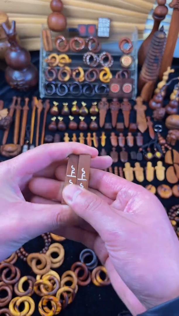 【闪购商品】木枣木银上上签吊坠