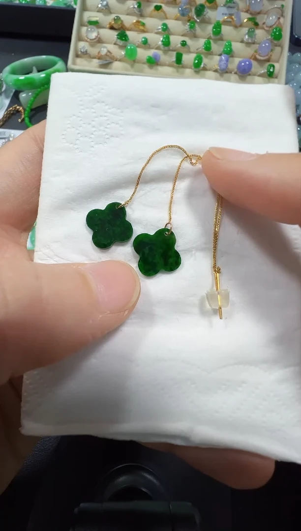 18K金镶嵌翡翠耳饰298